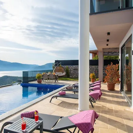 Hotel Escobar 4*