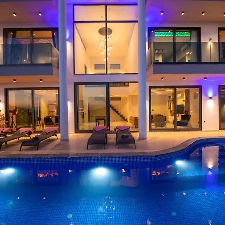 Escobar Hotel 4*